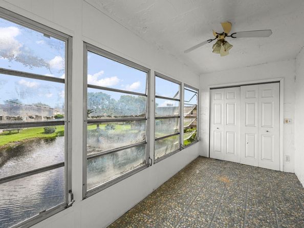 715 Lori Drive 307, Palm Springs FL 33461