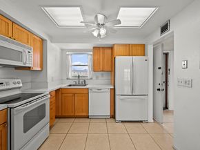 715 Lori Drive 307, Palm Springs FL 33461