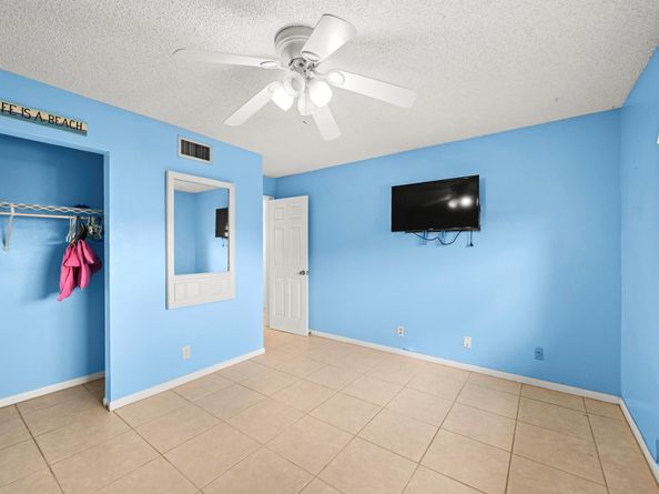 715 Lori Drive 307, Palm Springs FL 33461