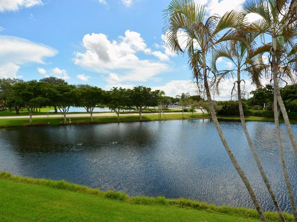8336 Waterline Drive 201, Boynton Beach FL 33472
