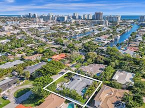 2740 NE 29th St, Fort Lauderdale FL 33306