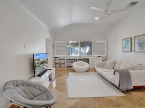 2740 NE 29th St, Fort Lauderdale FL 33306
