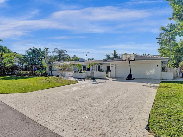 2740 NE 29th St, Fort Lauderdale FL 33306