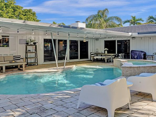 2740 NE 29th St, Fort Lauderdale FL 33306
