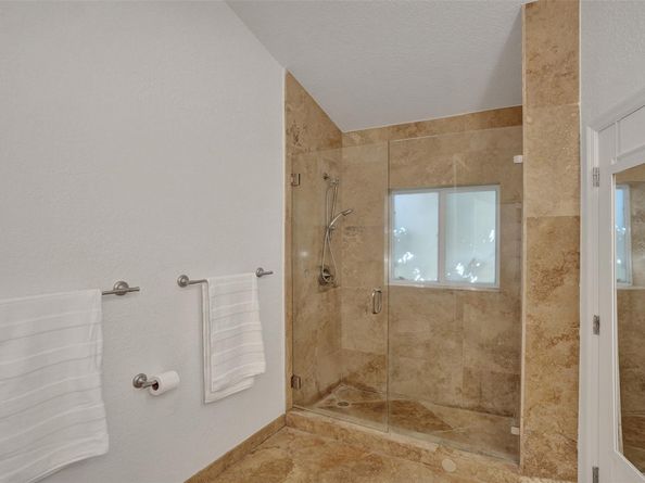 2740 NE 29th St, Fort Lauderdale FL 33306