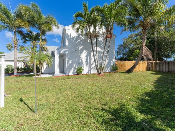 31 Swallow Drive, Boynton Beach FL 33436