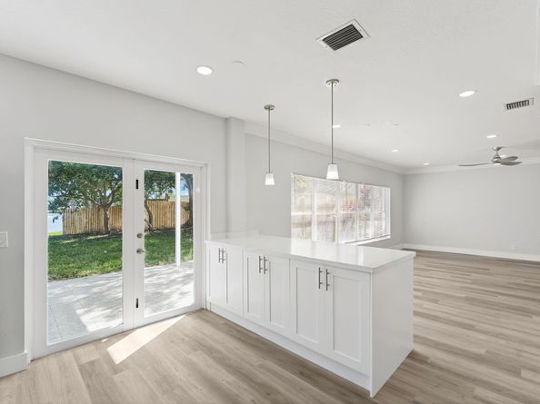 31 Swallow Drive, Boynton Beach FL 33436