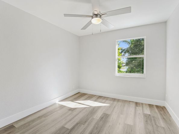 31 Swallow Drive, Boynton Beach FL 33436