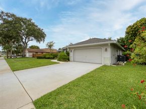 13676 Folkestone Court, Wellington FL 33414