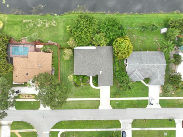 13676 Folkestone Court, Wellington FL 33414