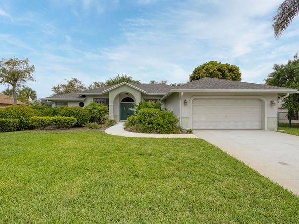 13676 Folkestone Court, Wellington FL 33414