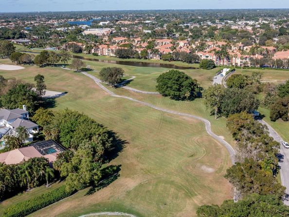 13334 Polo Club Road 224, Wellington FL 33414