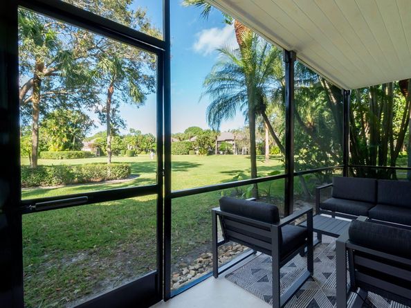 13334 Polo Club Road 224, Wellington FL 33414