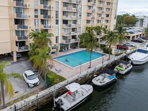 2350 NE 135th St 203, North Miami FL 33181