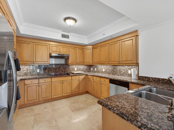 9 NE 20th Ave 302, Deerfield Beach FL 33441