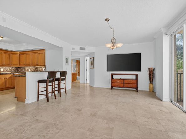 9 NE 20th Ave 302, Deerfield Beach FL 33441