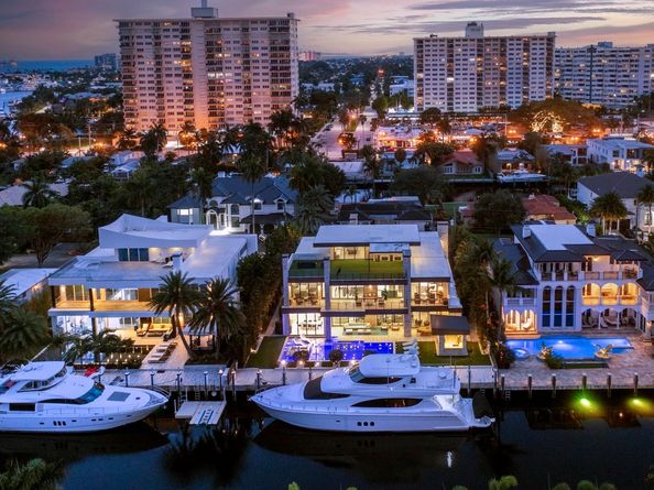 2437 Delmar Pl, Fort Lauderdale FL 33301