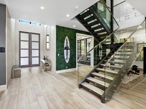 2437 Delmar Pl, Fort Lauderdale FL 33301