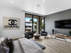 2437 Delmar Pl, Fort Lauderdale FL 33301