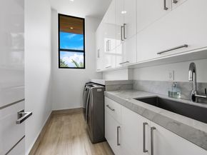 2437 Delmar Pl, Fort Lauderdale FL 33301
