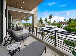 2437 Delmar Pl, Fort Lauderdale FL 33301