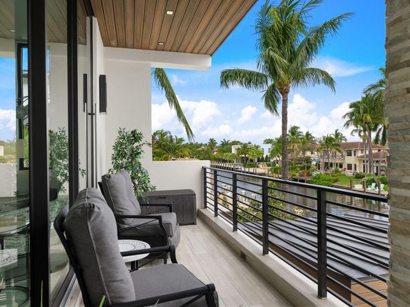 2437 Delmar Pl, Fort Lauderdale FL 33301