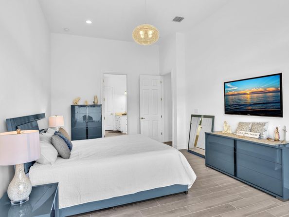 8928 Bastille Cir, Parkland FL 33076