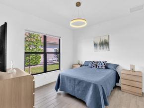 8928 Bastille Cir, Parkland FL 33076