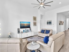 8928 Bastille Cir, Parkland FL 33076