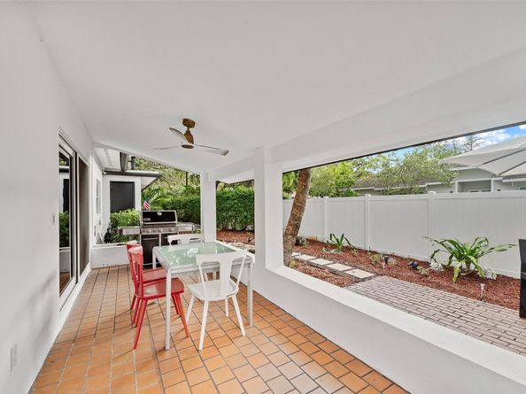1221 SW 18th St, Fort Lauderdale FL 33315
