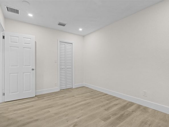 2941 NW 11th Ct, Fort Lauderdale FL 33311