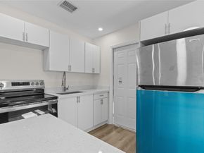 2941 NW 11th Ct, Fort Lauderdale FL 33311