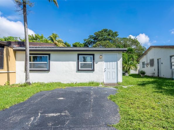 2941 NW 11th Ct, Fort Lauderdale FL 33311