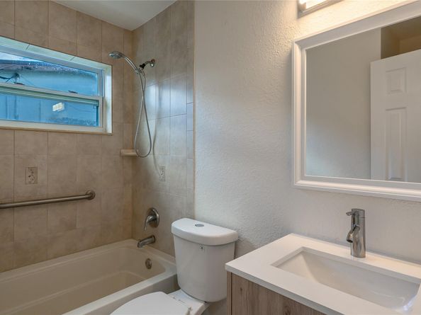 2941 NW 11th Ct, Fort Lauderdale FL 33311
