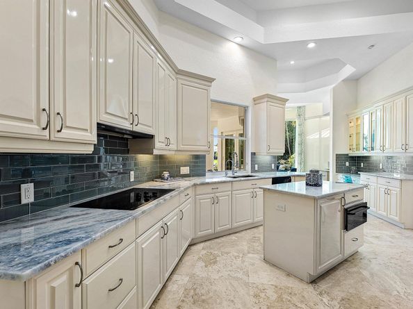 225 Oakview Drive, Delray Beach FL 33445