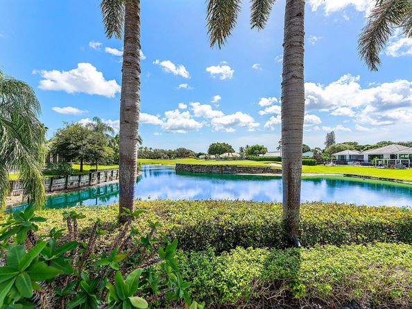 225 Oakview Drive, Delray Beach FL 33445