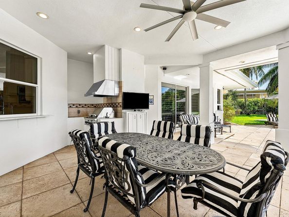 225 Oakview Drive, Delray Beach FL 33445