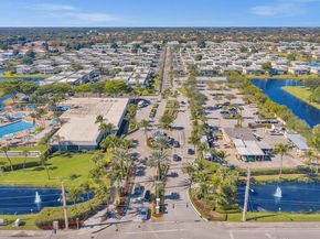 779 Flanders Q, Delray Beach FL 33484