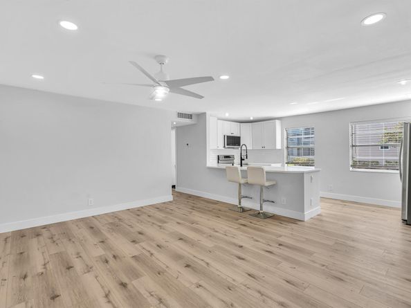 779 Flanders Q, Delray Beach FL 33484
