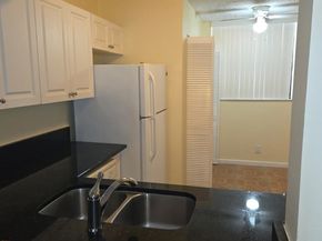 117 Lake Emerald Dr 108, Oakland Park FL 33309