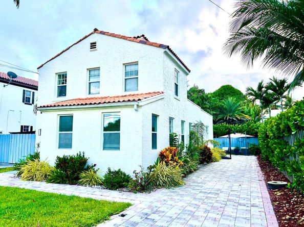 910 NE 2nd Avenue, Delray Beach FL 33444