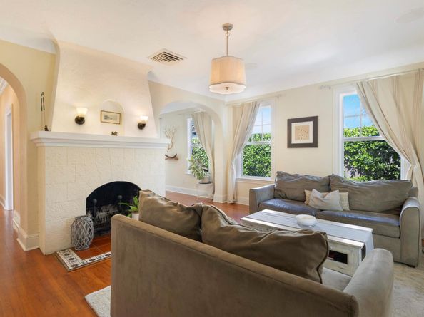 910 NE 2nd Avenue, Delray Beach FL 33444