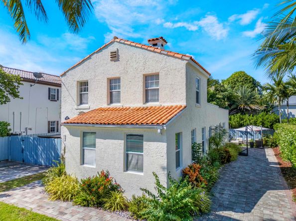 910 NE 2nd Avenue, Delray Beach FL 33444