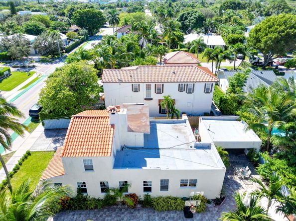 910 NE 2nd Avenue, Delray Beach FL 33444