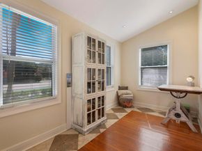 910 NE 2nd Avenue, Delray Beach FL 33444