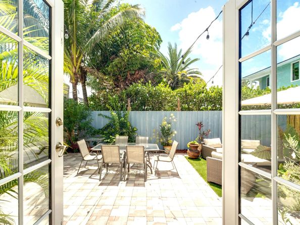 910 NE 2nd Avenue, Delray Beach FL 33444