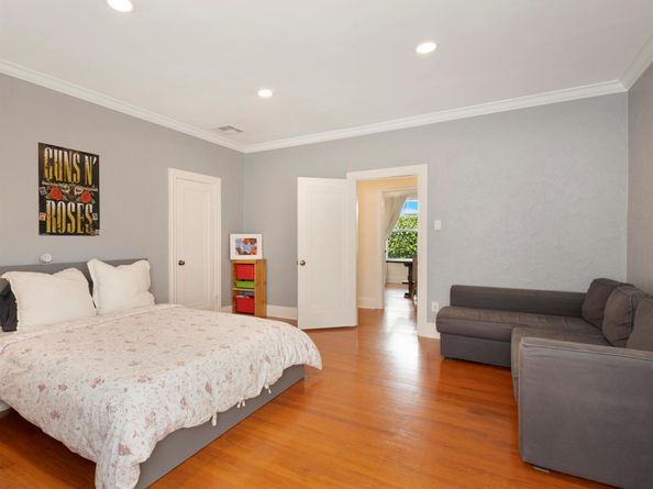 910 NE 2nd Avenue, Delray Beach FL 33444