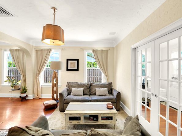 910 NE 2nd Avenue, Delray Beach FL 33444