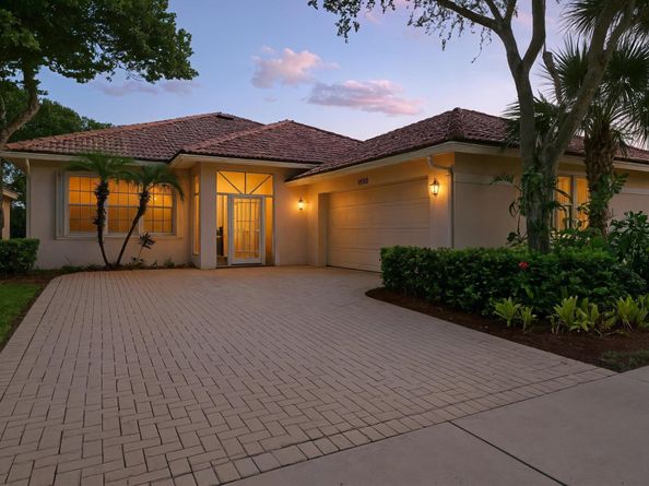 9150 Bay Harbour Circle, West Palm Beach FL 33411