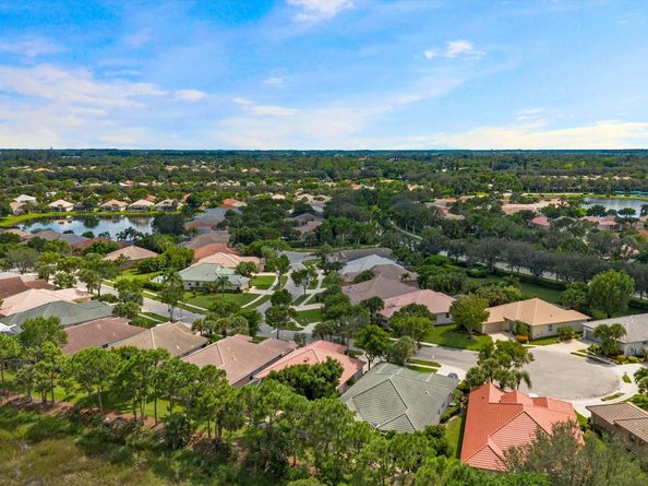 9150 Bay Harbour Circle, West Palm Beach FL 33411